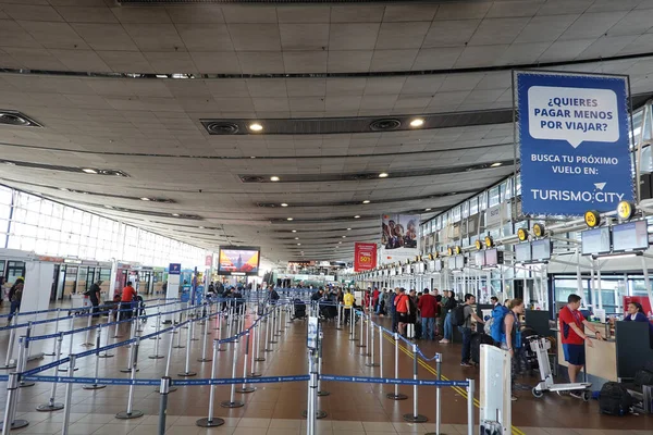 Сантьяго Чилі Січня 2020 Внутрішня Частина Терміналу Міжнародного Аеропорту Артуро — стокове фото