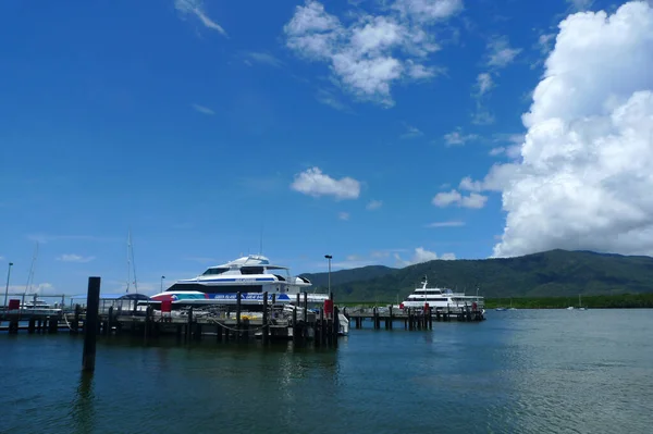 Cairns Australia March 2011 Great Barrier Reef Tour Catamaran Marlin — Stock Photo, Image