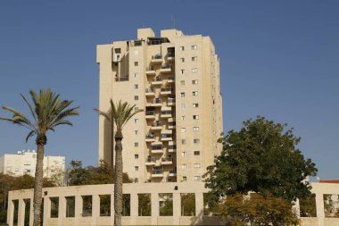 Beer SHEBA, ISRAEL - 28 Kasım 2014: Bira Şehrindeki modern apartman dairesi. Beer Sheba, İsrail 'in güneyindeki Negev çölünün en büyük şehridir.