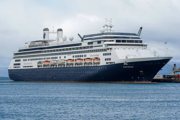 Ushuaia Argentina Luty 2020 Holland America Cruise Ship Amsterdam Zadokowany — Zdjęcie stockowe