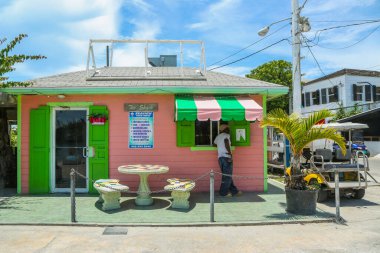Liman Adası, Bahamalar - 11 Haziran 2019 Harbour Adası, Bahamalar 'daki Dunmore Town caddesinde