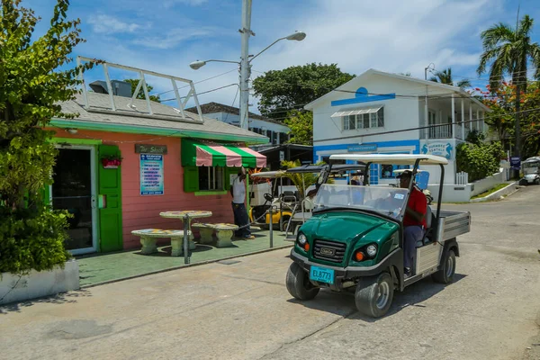 Harbour Island Bahamas June 2019 Golf Cart Street Dunmore Town — 图库照片