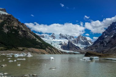 Los Glaciares Ulusal Parkı 'ndaki Laguna Torre Gölü, Arjantin Patagonya