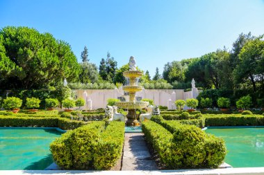 HAMILTON, NEW ZEALAND - 10 Şubat 2019: Hamilton Gardens İtalyan Rönesans Bahçesi. Yeni Zelanda 'nın en popüler ziyaretçi çekimleri arasında 1 milyondan fazla kişi çekiyor ve her yıl 2000' den fazla etkinlik düzenleniyor.