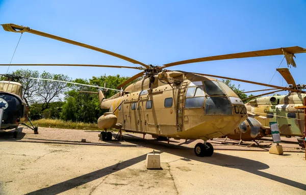 Hatzerim Israel May 2017 シコルスキーS 58イスラエル空軍のヘリコプターがイスラエル空軍博物館に展示されています 1977年に開館し 1991年に一般公開されました — ストック写真