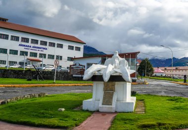 USHUAIA, ARGENTINA - 4 Şubat 2020: Arjantin Donanma Üssü (Armada Arjantin), Arjantin. Dünyanın en güneydeki şehridir.