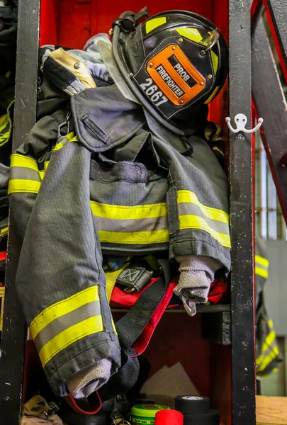 Brooklyn New York Mei 2015 Fdny Brandweeruitrusting Bij Brandweerkazerne Brooklyn — Stockfoto