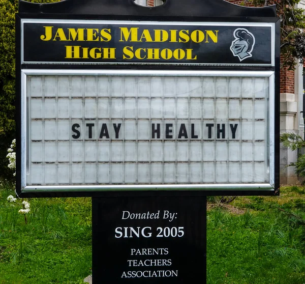 제임스 매디슨 고등학교 2020 코로나 바이러스 확산을 시스템을 브루클린에서 Covid — 스톡 사진