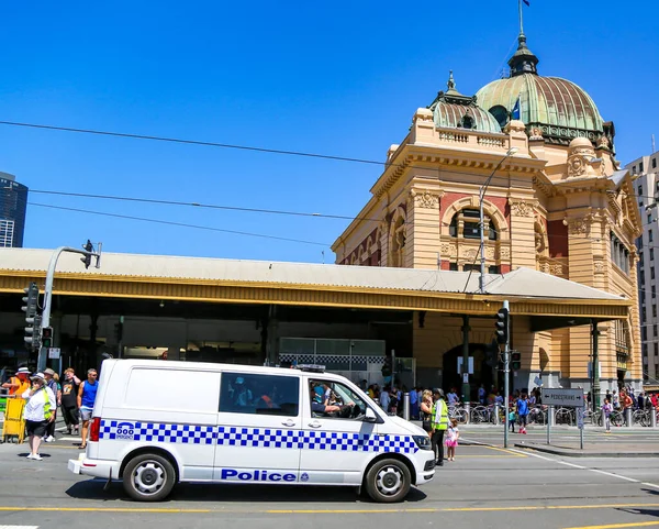 澳大利亚墨尔本 2019年1月26日 维多利亚州警方为2019年墨尔本澳大利亚日游行提供安全保障 — 图库照片
