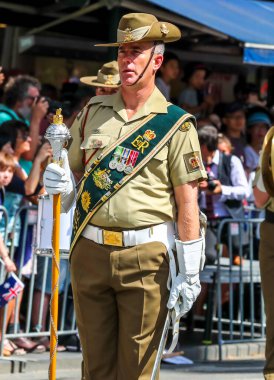 MELBOURNE, AUSTRALYA - 26 Ocak 2019: Avustralya Ordusu askeri bandosu Melbourne 'daki 2019 Avustralya Günü Geçit Töreni' ne katıldı