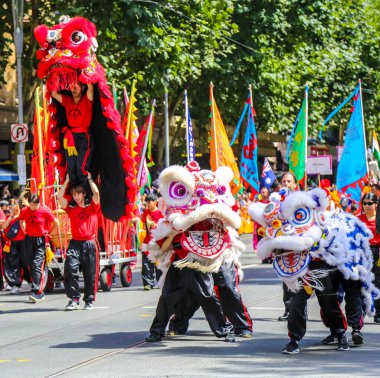 MELBOURNE, AUSTRALYA - 26 HAZİRAN 2019 Avustralya Günü Geçit Töreni katılımcıları Çin 'in Melbourne' daki yeni yılını kutladılar