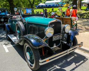 MELBOURNE, AUSTRALYA - 26 Ocak 2019: DeSoto 1929 K Roadster Kings Domain Gardens 'ta Victoria Avustralya Otomobil Kulübü' nün 2019 Kraliyet Otomobil Kulübü 'nde sergileniyor.