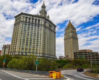 NEW YORK - 4 Mayıs 202: Brooklyn Köprüsü 'nden David N. Dinkins Belediye Binası