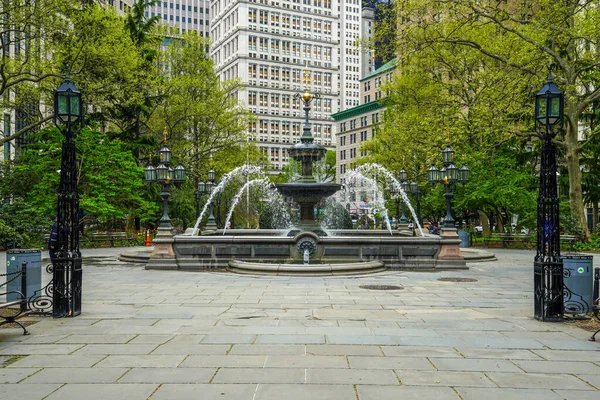 Nueva York Mayo 2020 City Hall Park Fountain Manhattan Primera — Foto de Stock