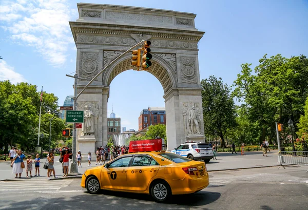Nueva York Julio 2018 Arco Washington Square Iniciado 1892 Conmemora —  Fotos de Stock