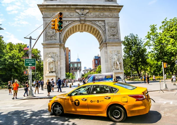 Nueva York Julio 2018 Arco Washington Square Iniciado 1892 Conmemora —  Fotos de Stock