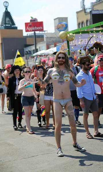 New York June 2016 Participants March 34Th Annual Mermaid Parade — Stock Photo, Image