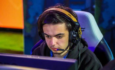 Melbourne, Avustralya - 27 Ocak 2019: Fortnite yaz Smash Avustralya Açık 2019 içinde Melbourne sırasında yüzlerce Fortnite oyuncular rekabet. Epic Games tarafından geliştirilen ve 2017 yılında yayımlanan bir online video oyunu Fortnite olduğunu