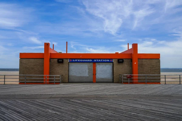 Brooklyn New York Mei 2020 Een Strandwacht Station Langs Riegelmann — Stockfoto