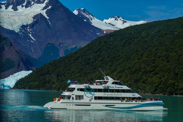 Calafate Argentina Fevereiro 2020 Cruzeiro Pelo Lago Argentino Para Ver — Fotografia de Stock