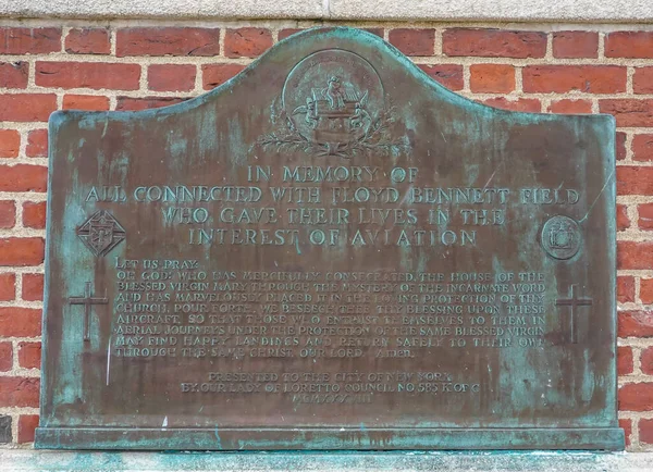 Brooklyn New York April 2020 Commemorative Plaque Historic Floyd Bennett — Stock Photo, Image