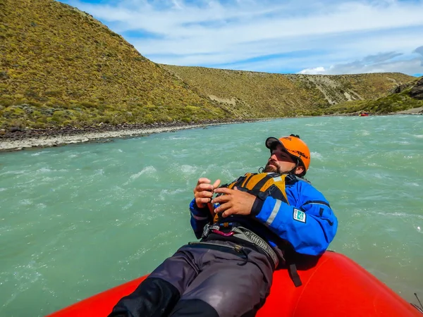 Chalten Argentina February 2020 Tour Guide Helps Visitors Whitewater Rafting — Stock Photo, Image