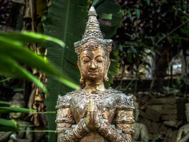 Tayland 'da bir Hindu tanrısının heykeli.