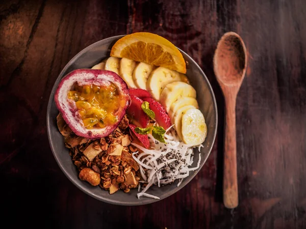 Tigela Frutas Vegan Com Granola Chia Sementes Manga Fruta Dragão — Fotografia de Stock