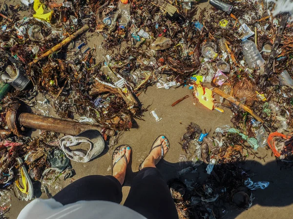 Plastic Bottles Trash Beach Bali — Stock Photo, Image