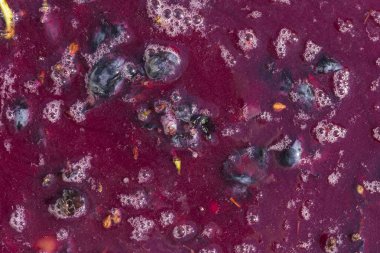 Şarap malzemesi, üzüm suyu - mutlaka, stum, maun. Moldova 'da şarap üretim teknolojisi. Şarap yapma geleneği. Eski üzüm işleme geleneği..