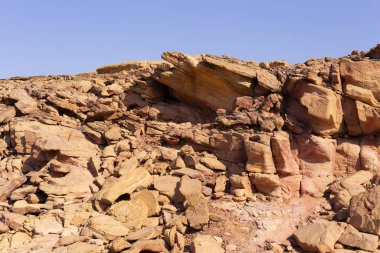Renkli Kanyon, Sina yarımadasında bir kaya oluşumudur. Nuweiba, Mısır manzarası.