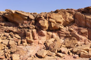 Renkli Kanyon, Sina yarımadasında bir kaya oluşumudur. Nuweiba, Mısır manzarası.