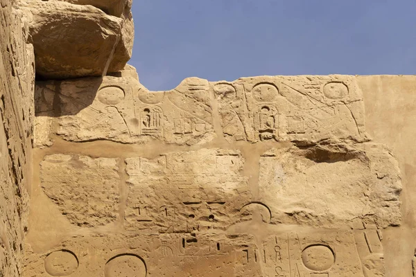 카르나크 드레의 문자가 새겨져 있었다 룩소르 이집트 — 스톡 사진