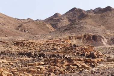 Renkli Kanyon, Sina yarımadasında bir kaya oluşumudur. Nuweiba, Mısır manzarası.
