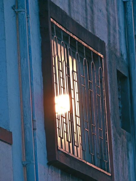 Pencere Camına Düşen Işık — Stok fotoğraf