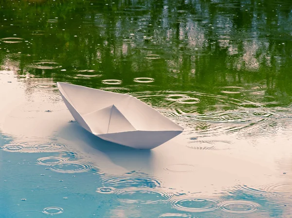 Paper Boat Stop Global Warming Message Concept — 스톡 사진