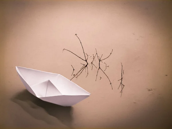Paper Boat Stop Opwarming Van Aarde Boodschap Concept — Stockfoto