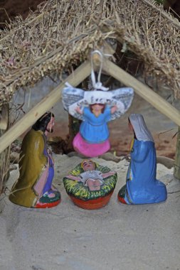 Eski alçı heykelcikli doğum seti, Hindistan.