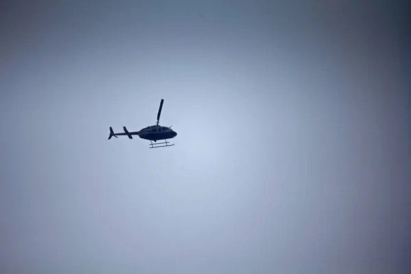 Helicopter in Flight, India — Stock Photo, Image