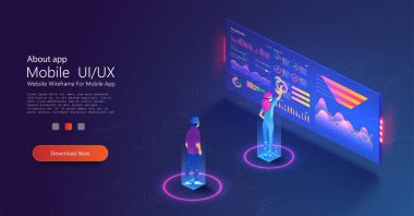 İnsanlar grafikler, simgeler ve cihazlarla çalışır ve etkileşim içindedir. İş grafiği ve izometrik cep telefonunun analitik verileri ile akıllı telefon uygulaması. Mobil uygulama ve web sitesi başlık resimleri