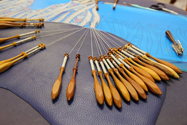 бобины бобины, кружева
