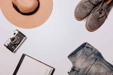 Kadınlar için şık kıyafetler