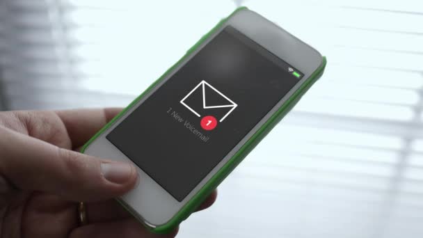 Smartphone Dengan Pemberitahuan Voicemail Baru Ruang Ambien — Stok Video