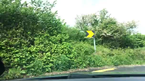 タイムラプス 美しいアイルランド経由で車で田舎道を通過 — ストック動画