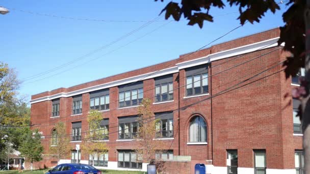 Outdoor Afternoon Establishing Shot Red Brick School Building Early Fall — Stock Video