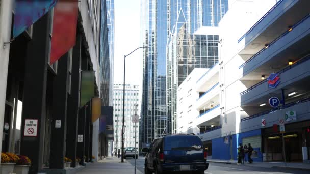 匹兹堡市中心一条典型的空荡荡的城市街道 — 图库视频影像