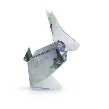 Origami tavşan banknotlar üzerinden