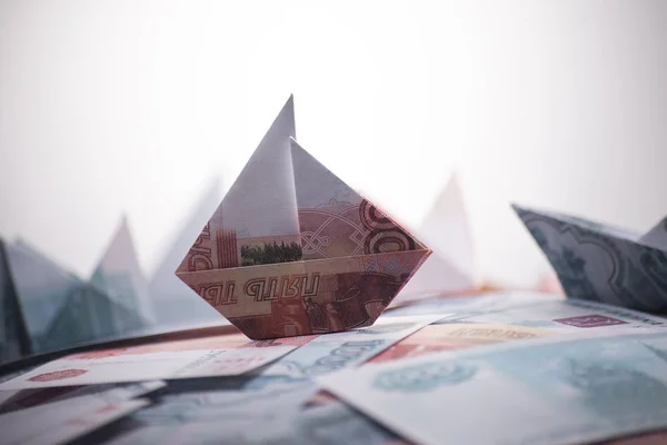 Ship origami banknotes — Stock Photo, Image
