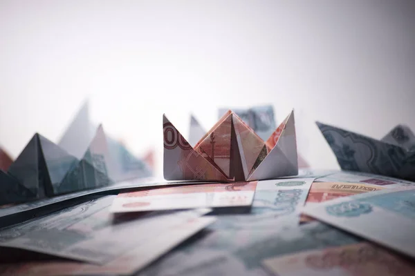 Schiff-Origami-Banknoten — Stockfoto