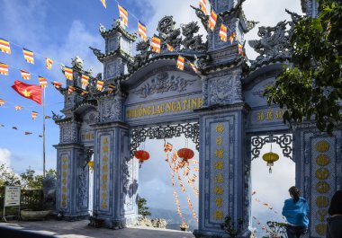 Vietnam 'da da Nang' da Güneş Dünyası 'na geçit. Güneşli bir gün, 12 Ocak 2020